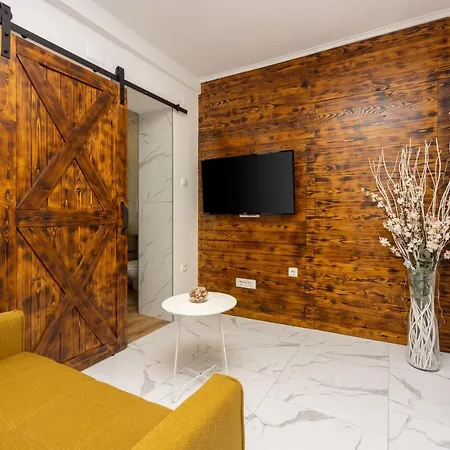 Apartman Ena *