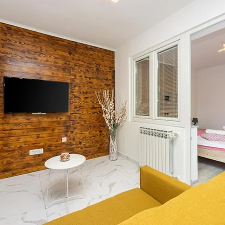 Ena Apartment