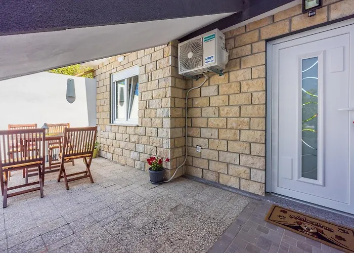 Apartament Ena